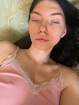 Snapshot of Lisaaa_Alisa chatting on 20, 10, 2025 Lisaaa Alisa online show from 20, 10, 2025