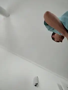 Snapshot of Blondinet92 chatting on 1, 12, 2025 Blondinet92 online show from 1, 12, 2025