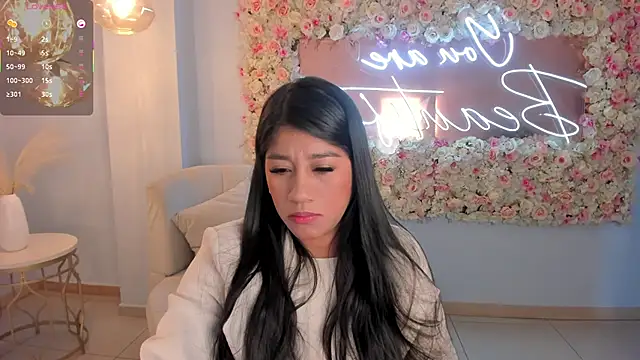 JessicaWilliams1 online show from 19, 10, 2025