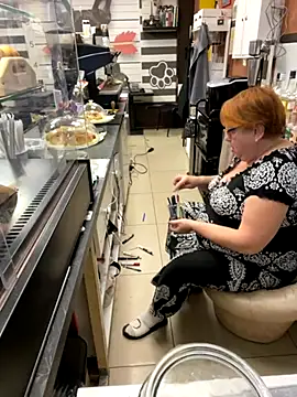 Snapshot of Klio5678 chatting on 6, 11, 2025 Klio5678 online show from 6, 11, 2025