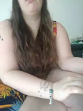 FrancaiseLynne online show from 16, 2, 2025