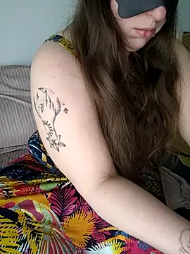 FrancaiseLynne online show from 16, 3, 2025