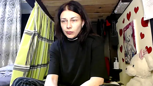 Snapshot of HarleyQuinn_69 chatting on 4, 3, 2025 HarleyQuinn 69 online show from 4, 3, 2025