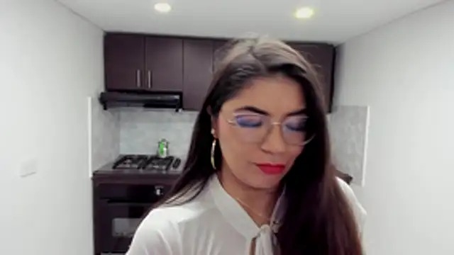 Snapshot of Luna_Dumont chatting on 28, 10, 2025 Luna Dumont online show from 28, 10, 2025