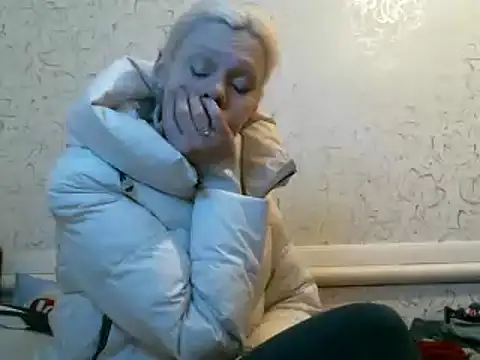 Julie Silver online show from 10, 2, 2025
