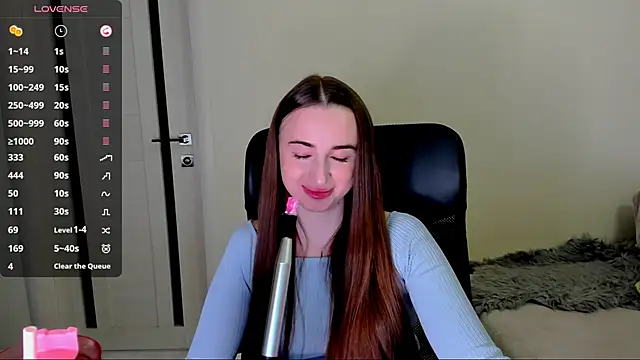 Snapshot of Kimmberr chatting on 9, 11, 2025 Kimmberr online show from 9, 11, 2025