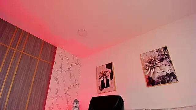 Dollar-girl online show from 18, 12, 2025