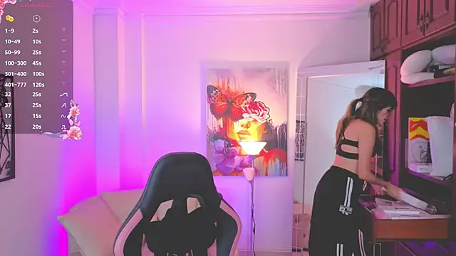 Snapshot of NATAASHA___ chatting on 17, 10, 2025 NATAASHA online show from 17, 10, 2025