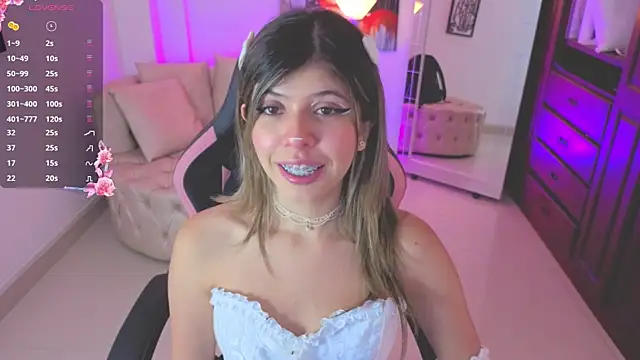 Snapshot of NATAASHA___ chatting on 23, 10, 2025 NATAASHA online show from 23, 10, 2025