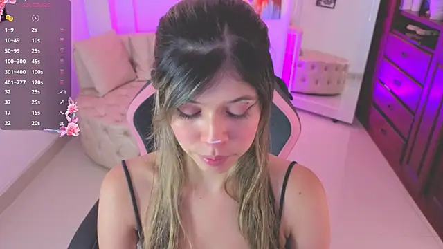 Snapshot of NATAASHA___ chatting on 24, 10, 2025 NATAASHA online show from 24, 10, 2025