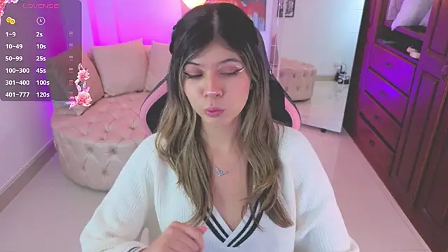 Snapshot of NATAASHA___ chatting on 17, 11, 2025 NATAASHA online show from 17, 11, 2025