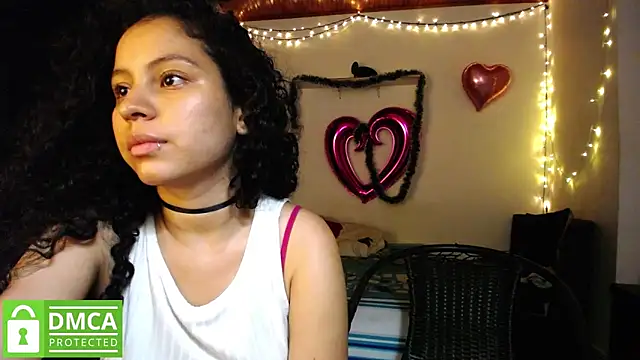 Snapshot of Mr_MrsCurie chatting on 6, 12, 2024 Mr MrsCurie online show from 6, 12, 2024