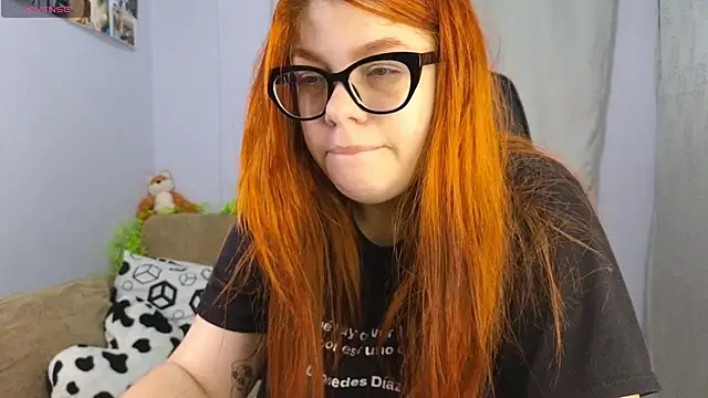 lucie nicolls online show from 24, 2, 2025