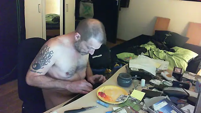 Snapshot of halebob@xh chatting on 26, 1, 2025 halebobxh online show from 26, 1, 2025