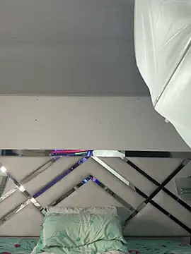 Snapshot of maybelline69 chatting on 24, 2, 2026 maybelline69 online show from 24, 2, 2026