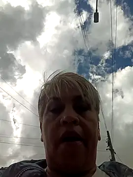 Snapshot of DirtyBIianca chatting on 18, 10, 2025 DirtyBIianca online show from 18, 10, 2025