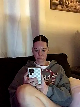 SidneyRaee online show from 6, 1, 2026