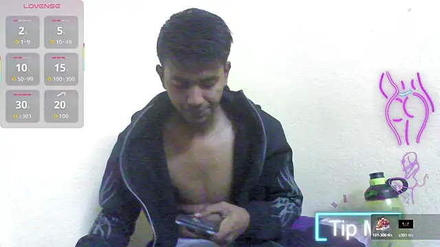 just fucks online show from 17, 12, 2025