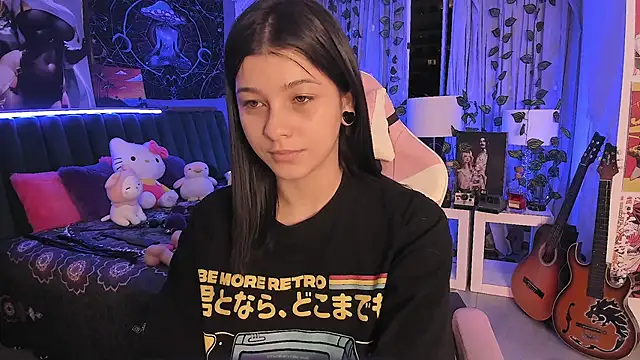 LanaKyutt online show from 10, 12, 2024