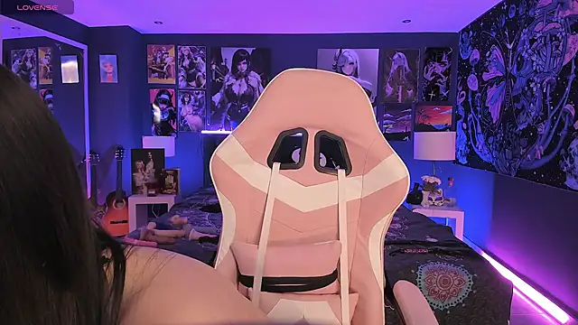 LanaKyutt online show from 16, 9, 2025