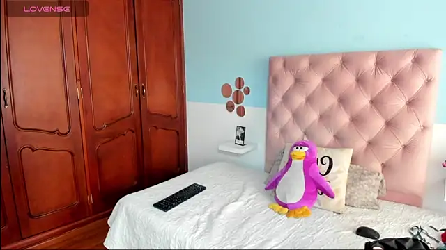 Snapshot of _Sarahh_0 chatting on 6, 12, 2024 Sarahh 0 online show from 6, 12, 2024