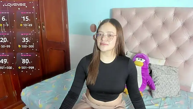 Snapshot of _Sarahh_0 chatting on 18, 2, 2025 Sarahh 0 online show from 18, 2, 2025