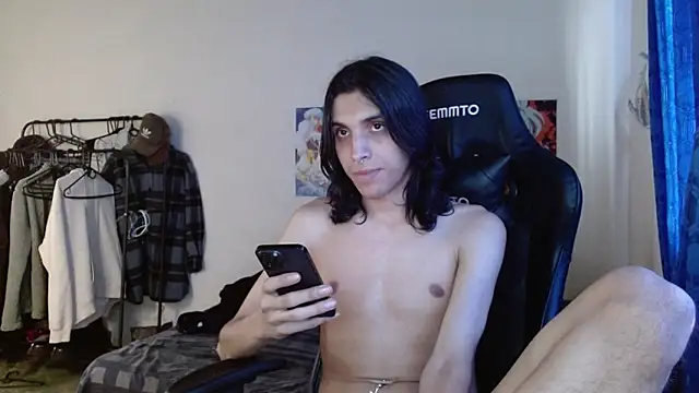 Snapshot of angelitofemboy chatting on 2, 12, 2024 angelitofemboy online show from 2, 12, 2024