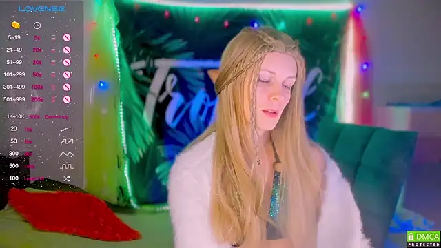 Snapshot of Flash_Summer chatting on 1, 1, 2025 Flash Summer online show from 1, 1, 2025