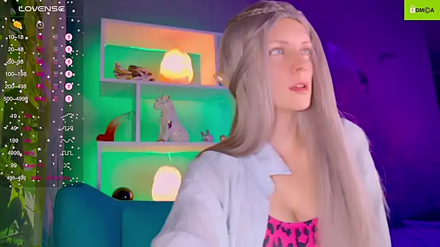 Snapshot of Flash_Summer chatting on 3, 10, 2025 Flash Summer online show from 3, 10, 2025