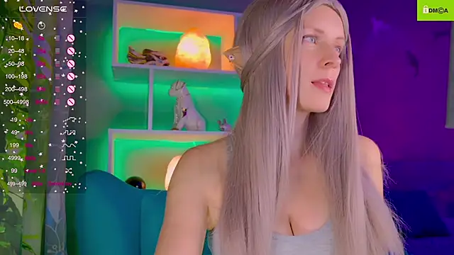 Snapshot of Flash_Summer chatting on 8, 10, 2025 Flash Summer online show from 8, 10, 2025