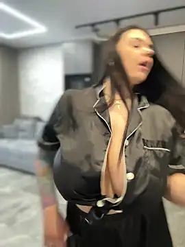 Snapshot of HugeBoobs- chatting on 15, 2, 2025 HugeBoobs- online show from 15, 2, 2025