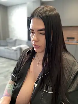 Snapshot of HugeBoobs- chatting on 2, 3, 2025 HugeBoobs- online show from 2, 3, 2025