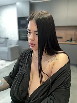 Snapshot of HugeBoobs- chatting on 8, 3, 2025 HugeBoobs- online show from 8, 3, 2025