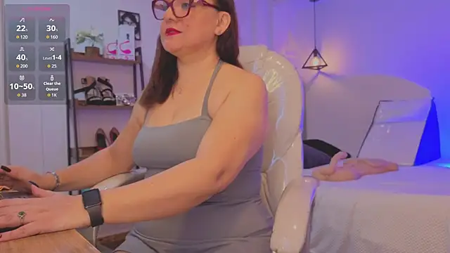 lady nylon  online show from 16, 10, 2025