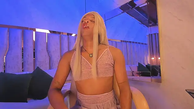 Snapshot of ari_monet chatting on 10, 11, 2025 ari monet online show from 10, 11, 2025