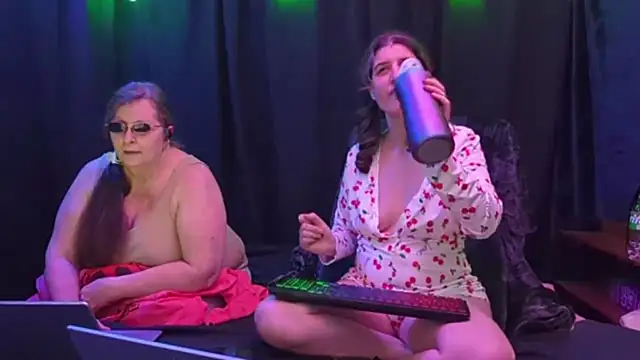 Snapshot of Sexy_Mama-69 chatting on 14, 3, 2025 Sexy Mama-69 online show from 14, 3, 2025