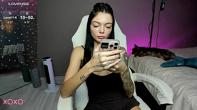 Mariella Adamss online show from 10, 10, 2025