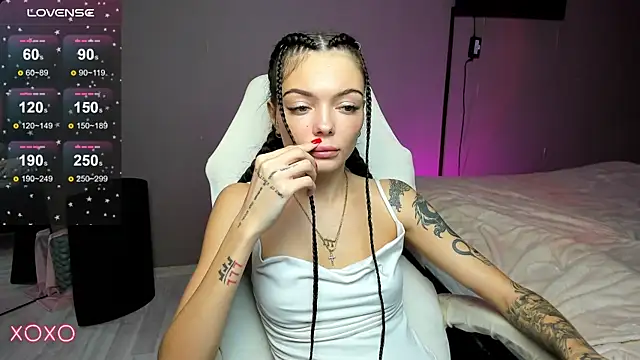 Mariella Adamss online show from 28, 10, 2025