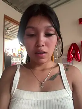 emily rosse04 online show from 17, 12, 2024