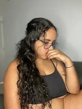 CurlyGirl 1 online show from 13, 12, 2024