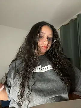 CurlyGirl 1 online show from 9, 10, 2025