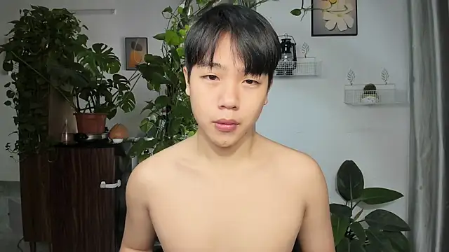 Snapshot of Oliver_Nl chatting on 21, 11, 2025 Oliver Nl online show from 21, 11, 2025