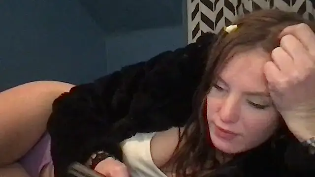 Snapshot of kittycatkendra chatting on 19, 11, 2025 kittycatkendra online show from 19, 11, 2025