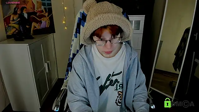 Snapshot of Melissa_Wells chatting on 2, 11, 2025 Melissa Wells online show from 2, 11, 2025