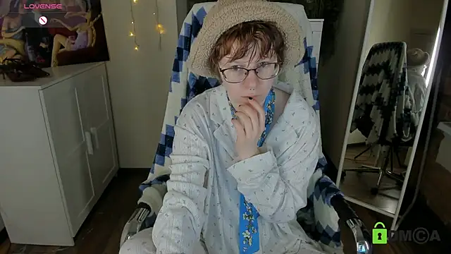 Snapshot of Melissa_Wells chatting on 7, 11, 2025 Melissa Wells online show from 7, 11, 2025