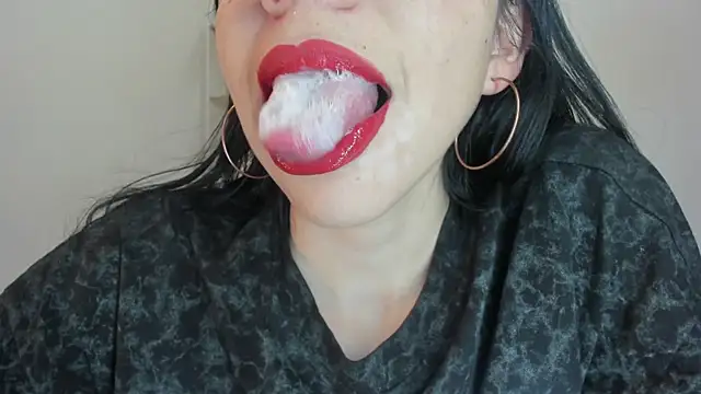 Snapshot of Katty_mouth chatting on 8, 11, 2025 Katty mouth online show from 8, 11, 2025