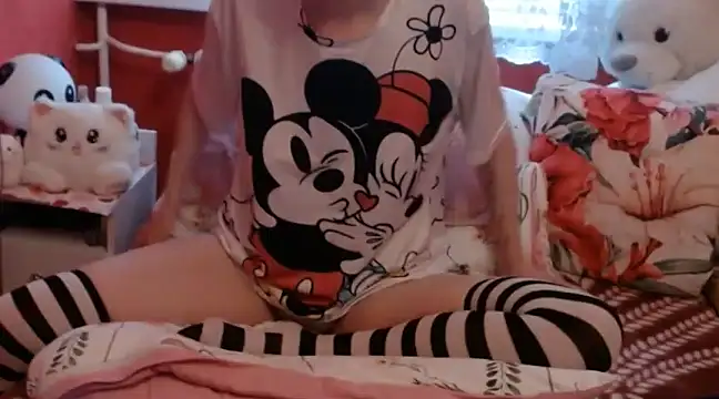 lovely nekochan online show from 3, 3, 2025