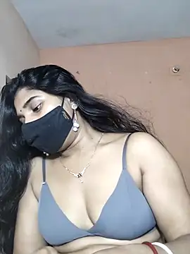 Luv Adite20 online show from 7, 10, 2025