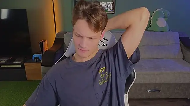 Snapshot of TeddyLiLboy chatting on 12, 11, 2025 TeddyLiLboy online show from 12, 11, 2025