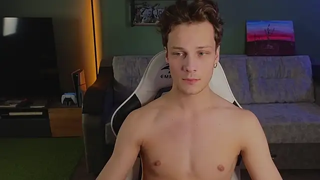 Snapshot of TeddyLiLboy chatting on 2, 12, 2025 TeddyLiLboy online show from 2, 12, 2025